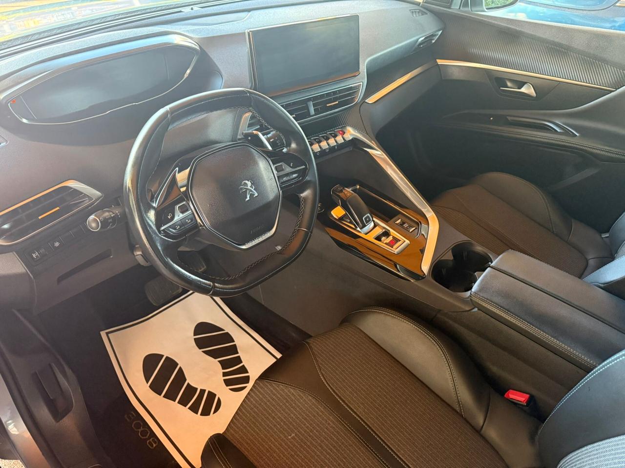 Peugeot 3008 BlueHDi 130 S&S EAT8 Allure
