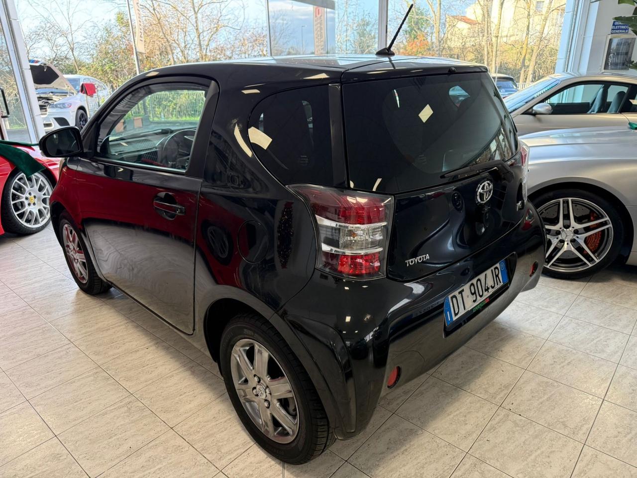 Toyota iQ 1.0 Multidrive Versione Lancio