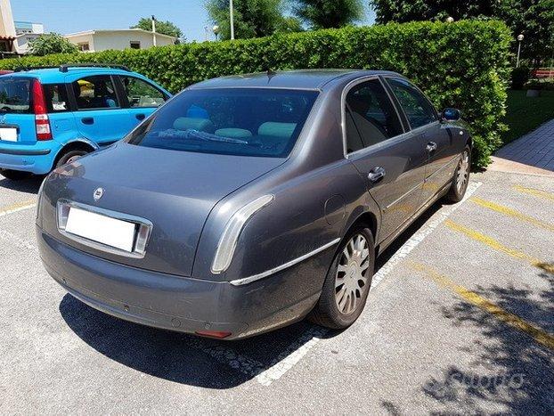 Lancia Thesis 2.0 turbo 20V Emblema