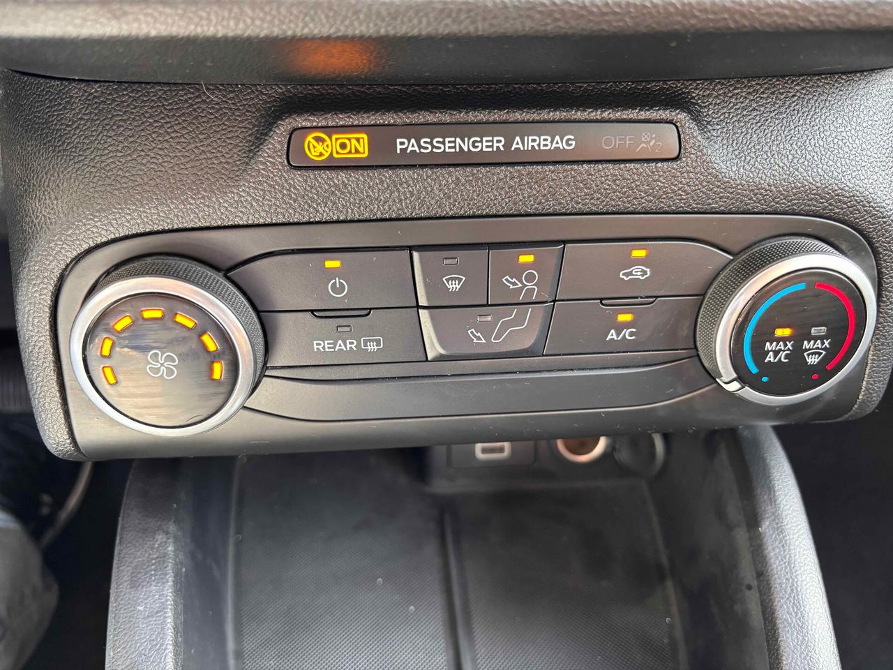 Ford Focus 1.5 EcoBlue 120 CV automatico SW Business