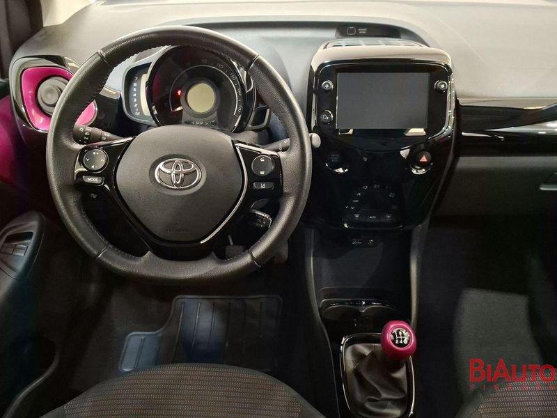 Toyota Aygo Aygo 5p 1.0 x-cite 72cv