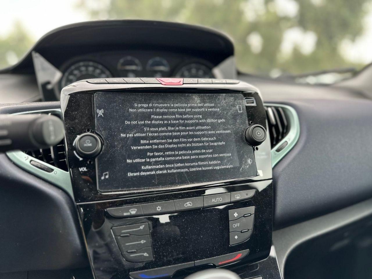 LANCIA Ypsilon III 2021 - Ypsilon 1.0 firefly hybrid Platino s&s 70cv
