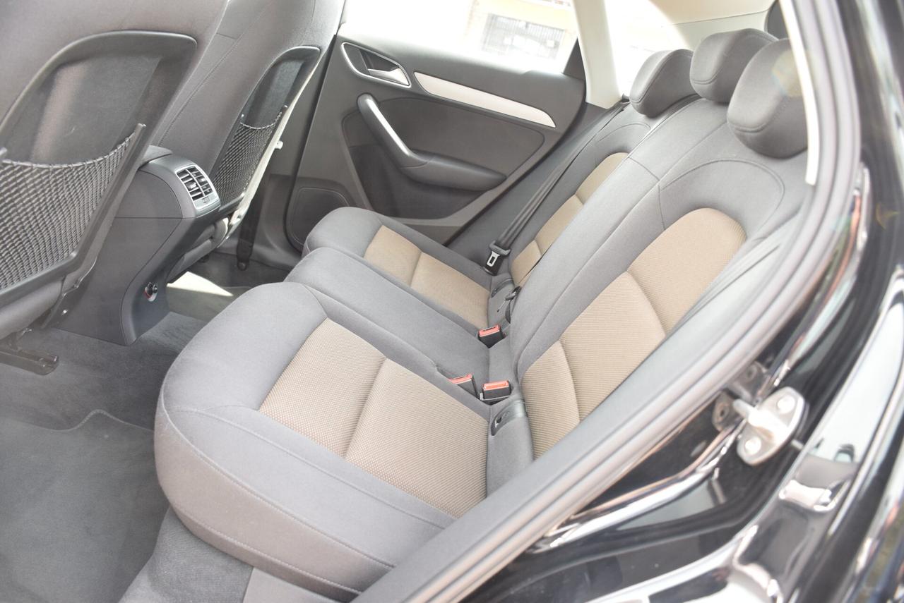 Audi Q3 2.0TDI 140CV 6M NAVI CRUISE SENSORI FULL