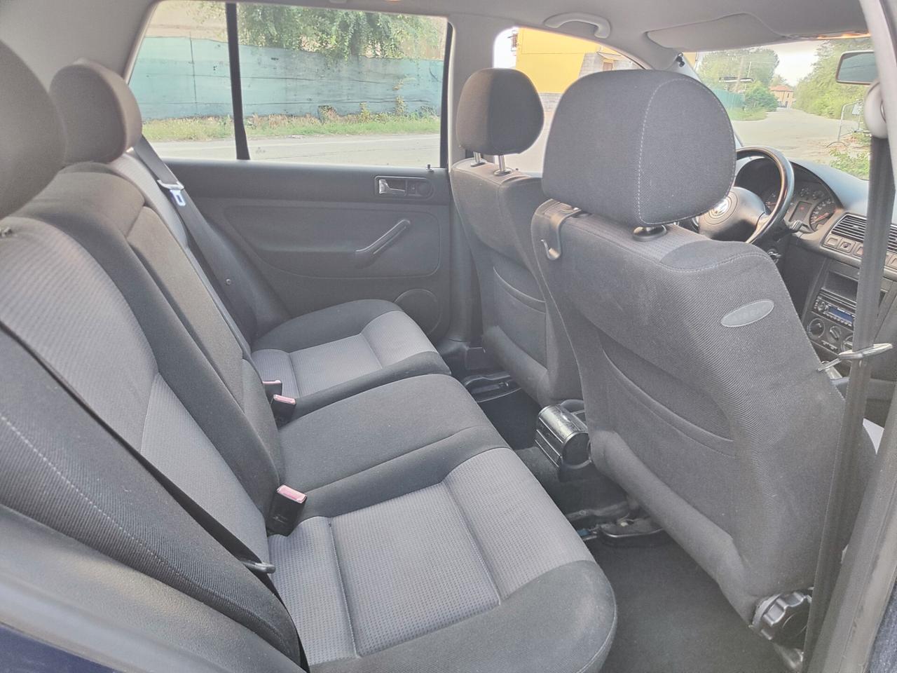 Volkswagen Golf 1.6 benzina GPL 137.000 KM