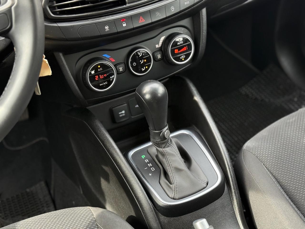 FIAT Tipo 2019 1.6Mtj Lounge 120cv Cambio Automatico