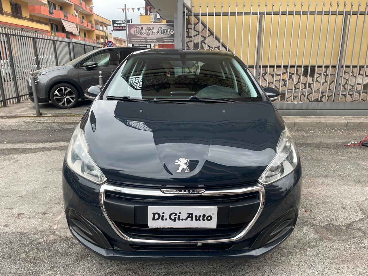Peugeot 208 1.2 Gpl 82 Cv 5p Allure