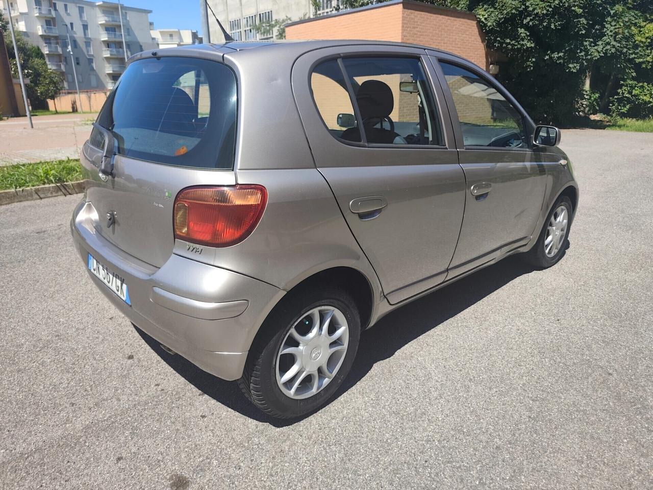 Toyota Yaris 1.0i Benz euro 4 5 porte