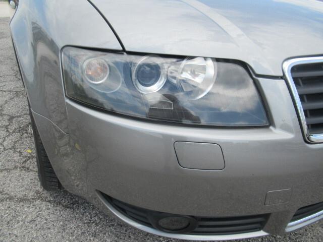 Audi A4 Cabrio 3.0 V6 ASI (bollo 120 euro/ass 250)