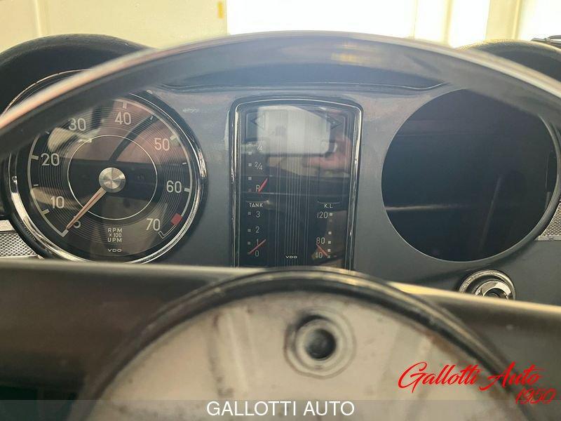 Mercedes-Benz W113 – 230 SL Pagoda 230 SL PAGODA 2.5 benzina 150cv