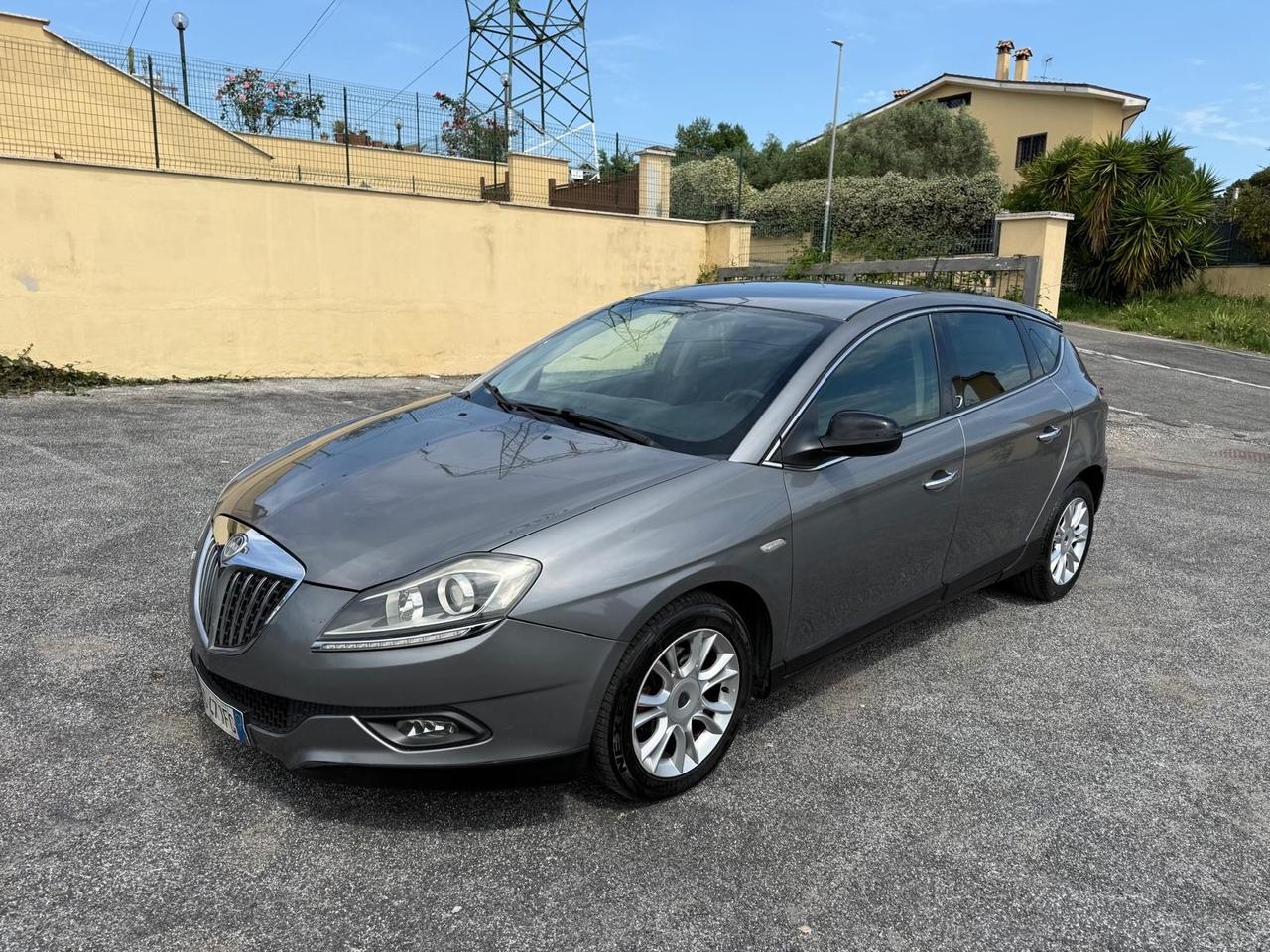 Lancia Delta 1.6 MJT DPF 105 CV Gold