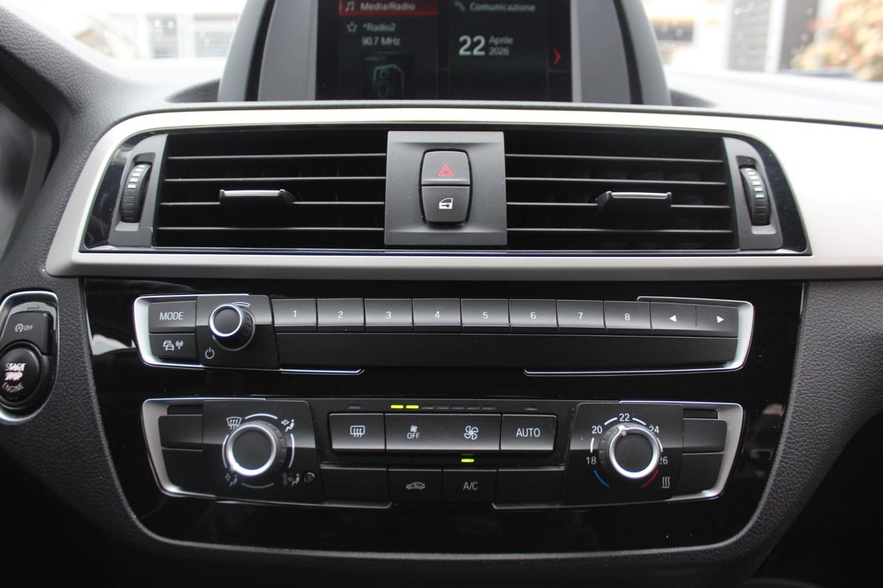 Bmw 116 116d 5p. Advantage