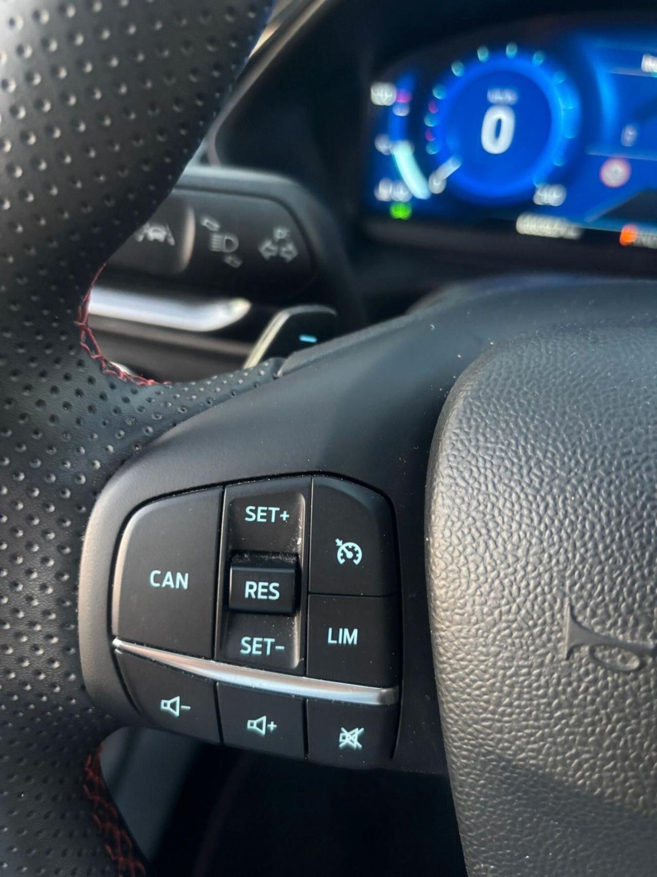 Ford Puma 1.0 EcoBoost Hybrid 125 CV S&S ST-Line X