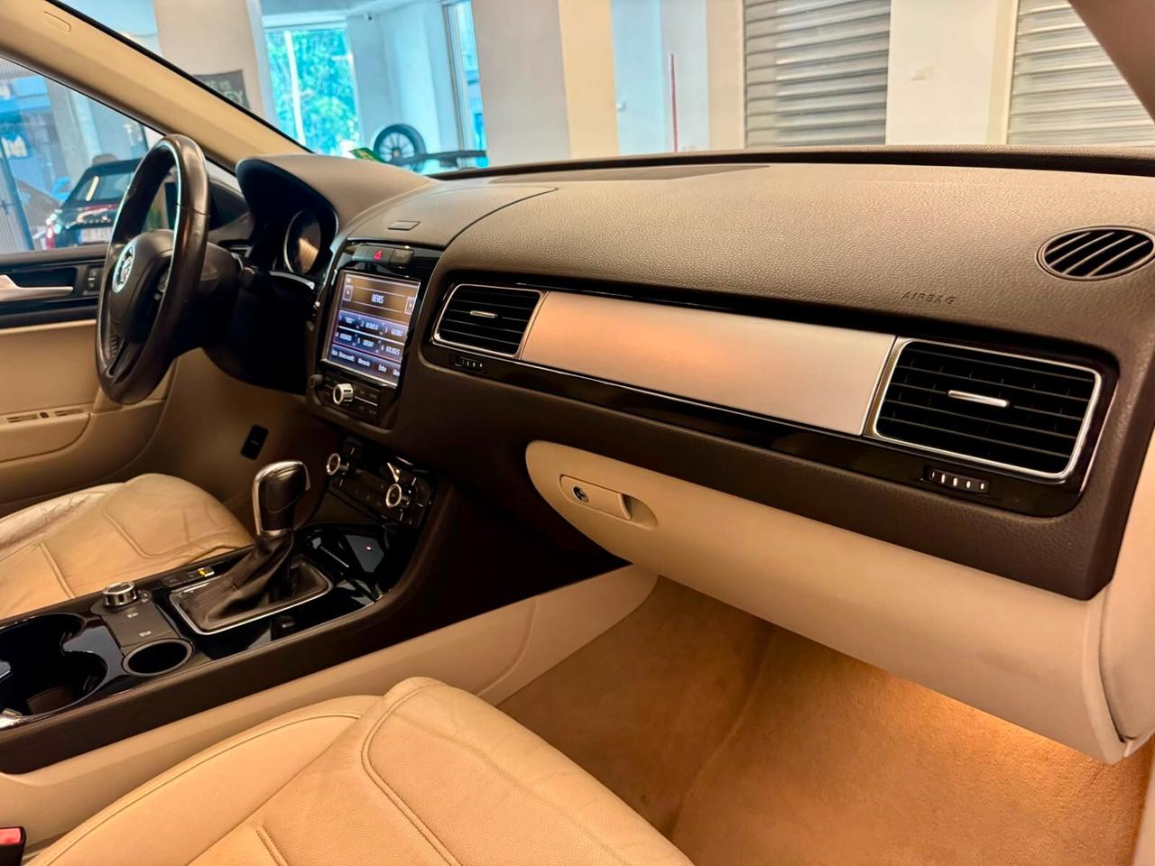 VOLKSWAGEN TOUAREG 3.0 TDI EXECUTIVE 245 CV FULL OPTIONAL AUTOMATICA