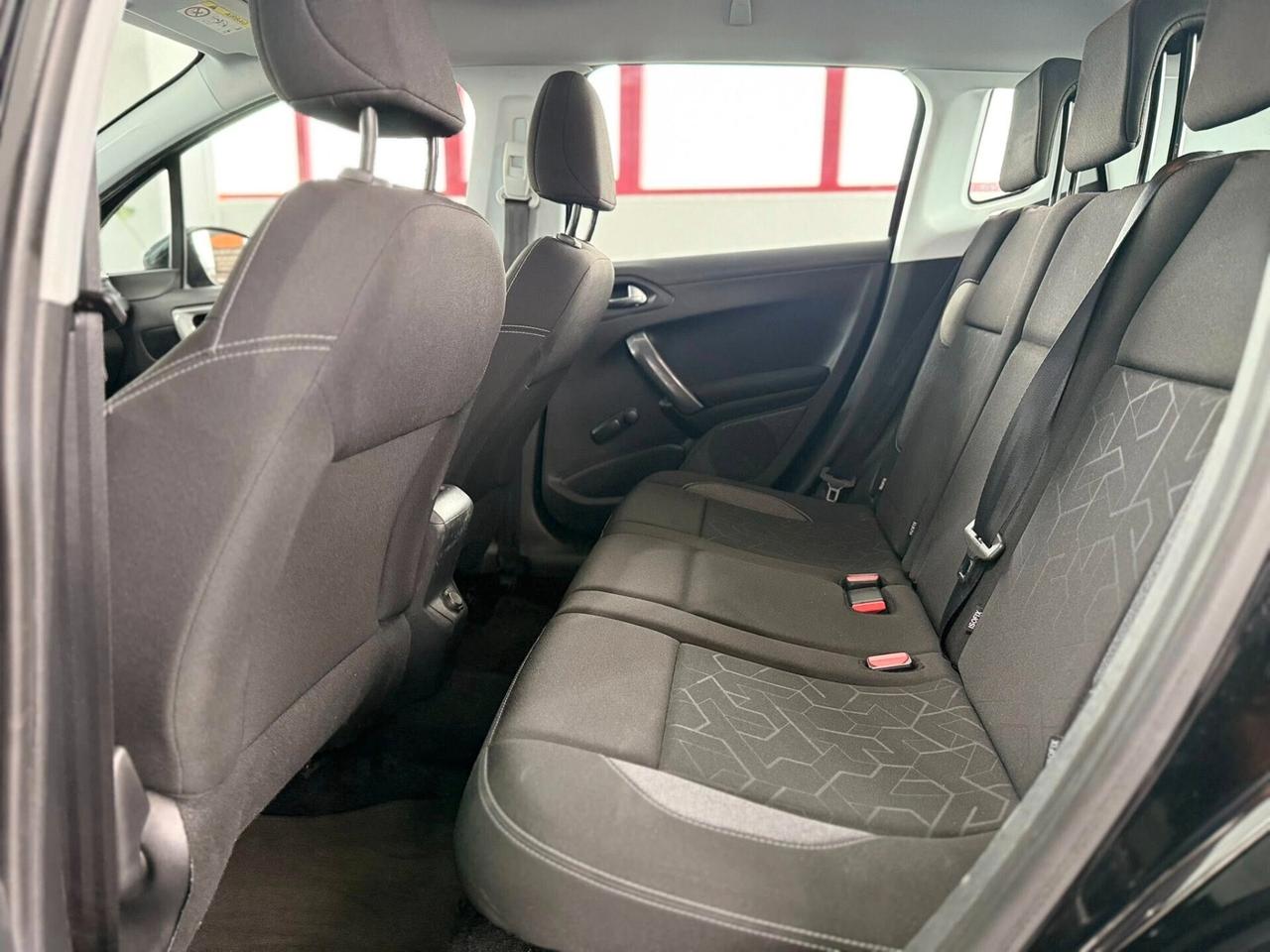 Peugeot 2008 1.6 Blue-hdi 100cv Allure 2016