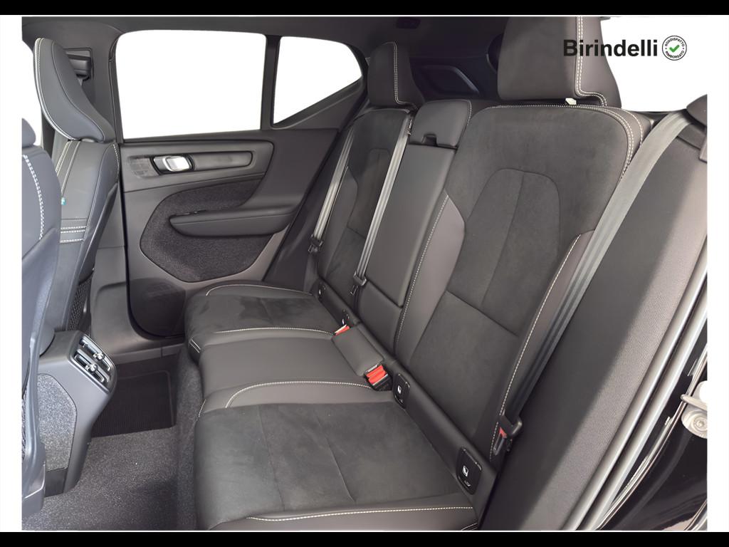 VOLVO XC40 (2017-->) - XC40 B3 automatico Ultra Black Edition