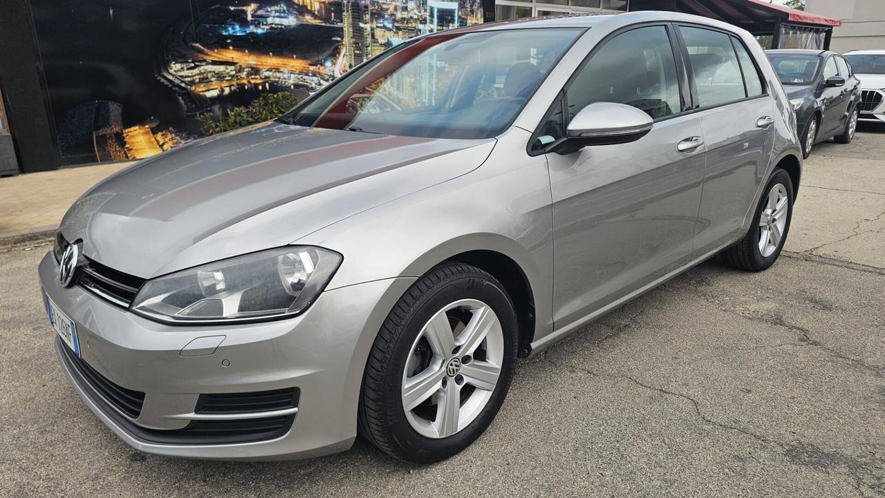 Volkswagen Golf 1.6 TDI 5p. Highline BlueMotion Technology
