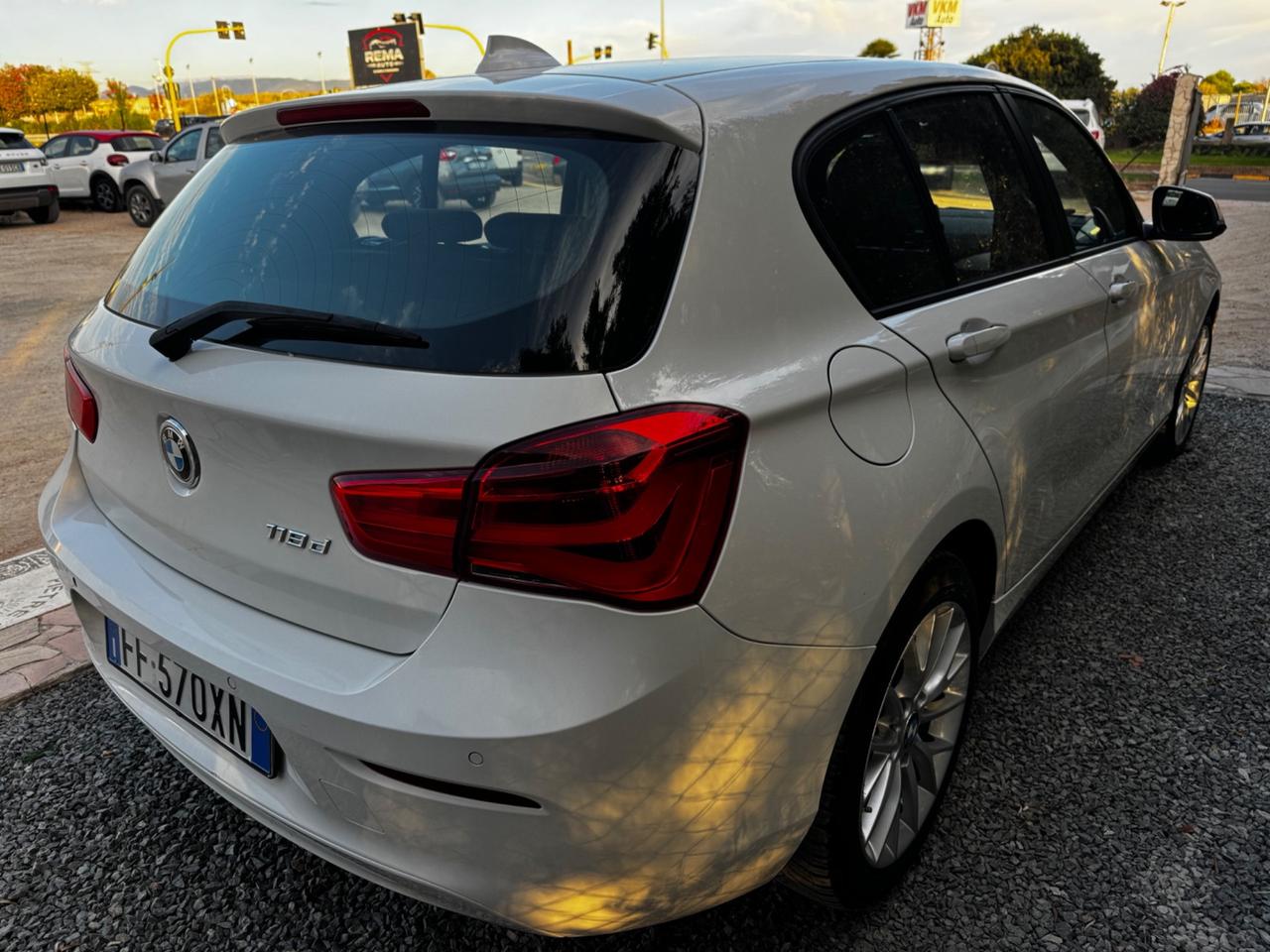 Bmw 118 118d 5p. Advantage
