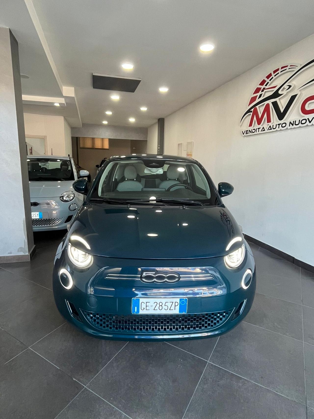Fiat 500 500e Berlina 42 kWh Icon