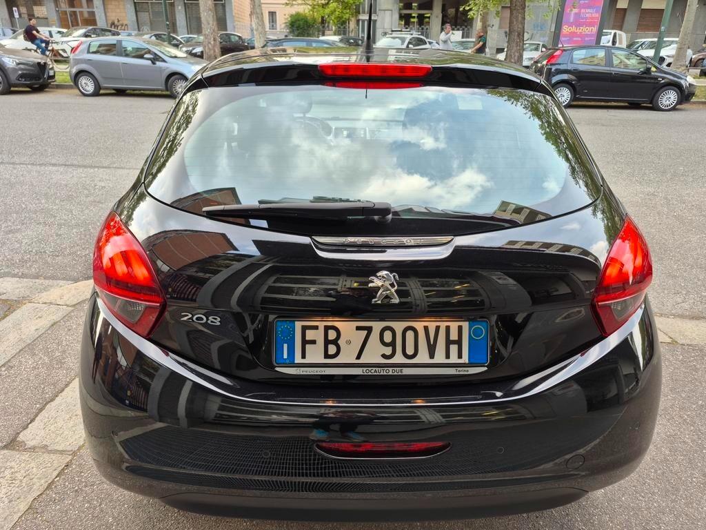 Peugeot 208 PureTech 82 3 porte Allure