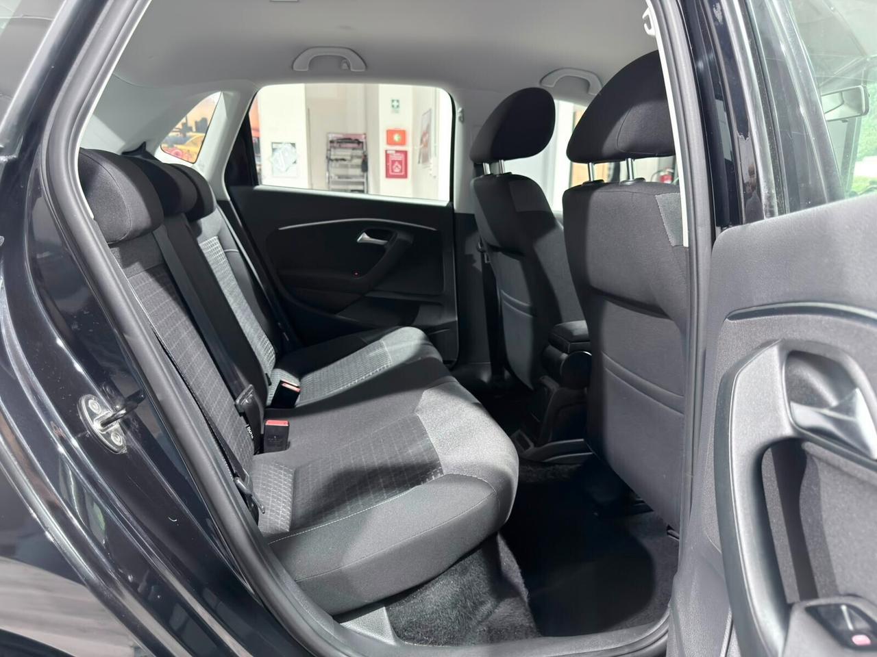 VW POLO 1.0mpi 75cv 79.000km 1HANDE NEOPATENTATI