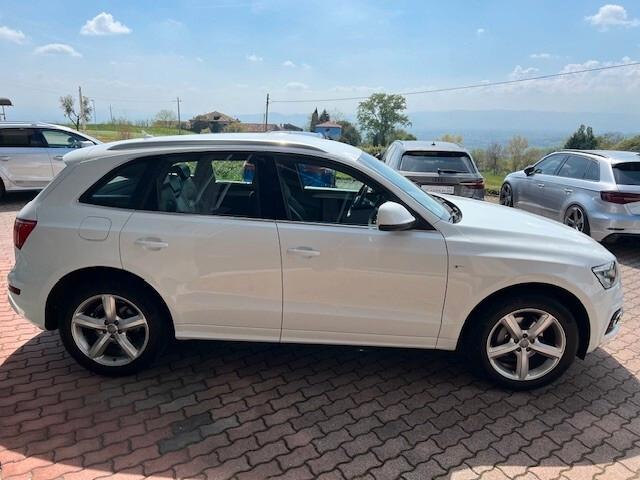 Audi Q5 2.0 tdi quattro 170cv s-tronic S-line, 19", Xenon