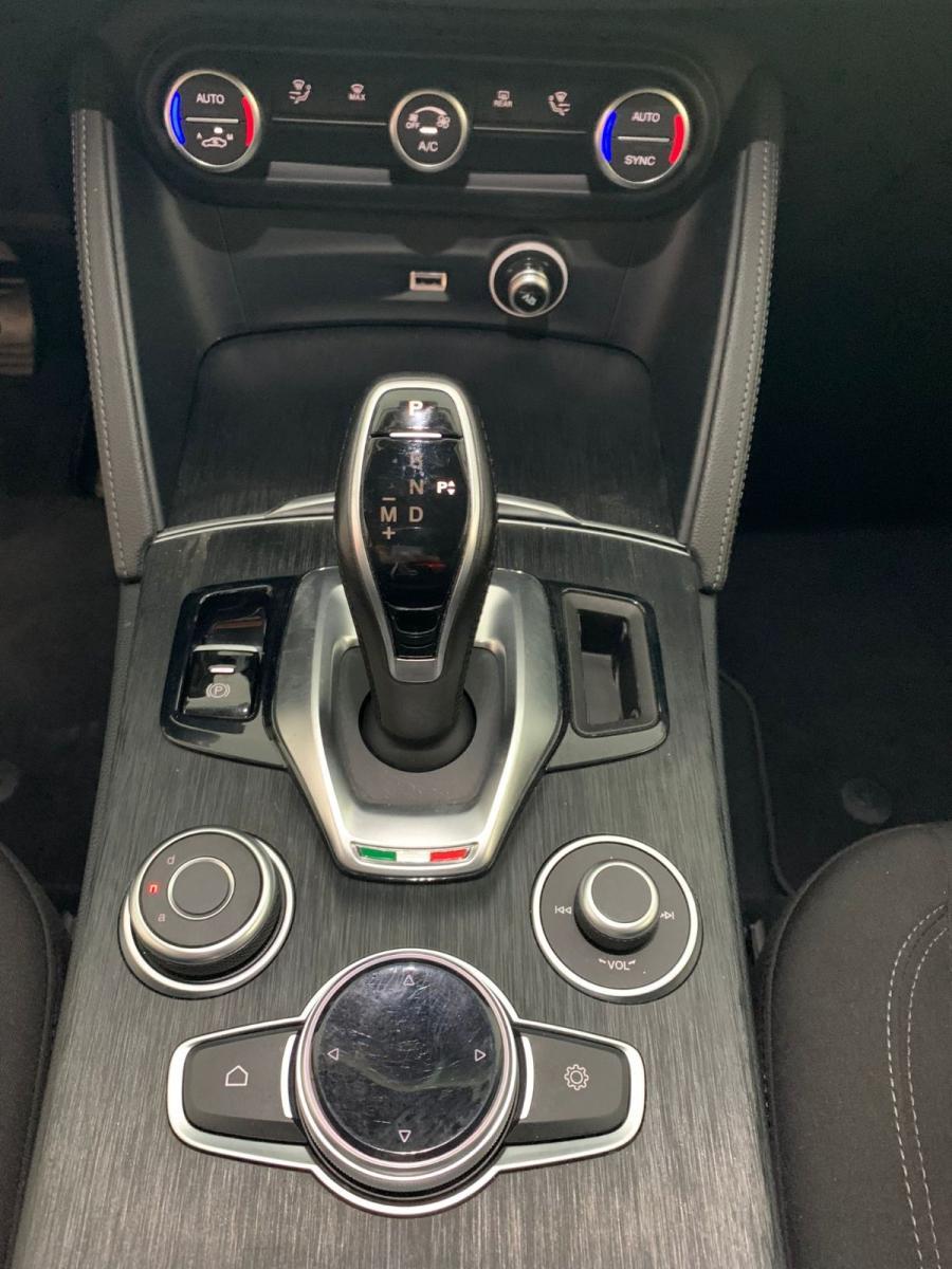 ALFA ROMEO - Stelvio - 2.2 T.diesel 160CV AT8 RWD Bus.