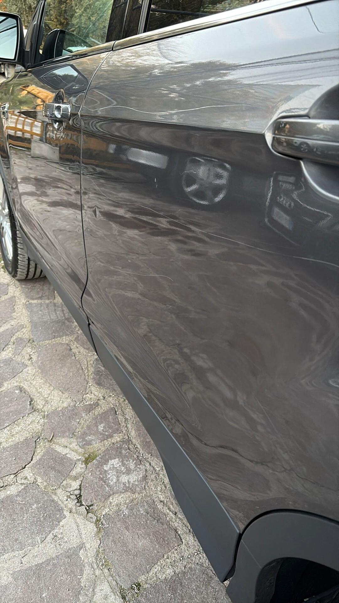 Ford Kuga 2.0 TDCI 140 CV 4WD Powershift Titanium