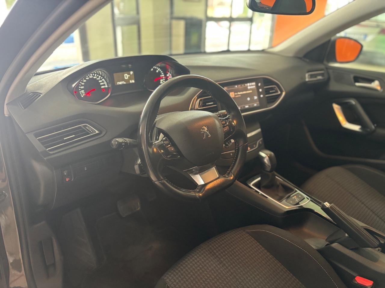 Peugeot 308 BlueHDi 1.6 120 SW Allure cambio automatico permute finanziamenti