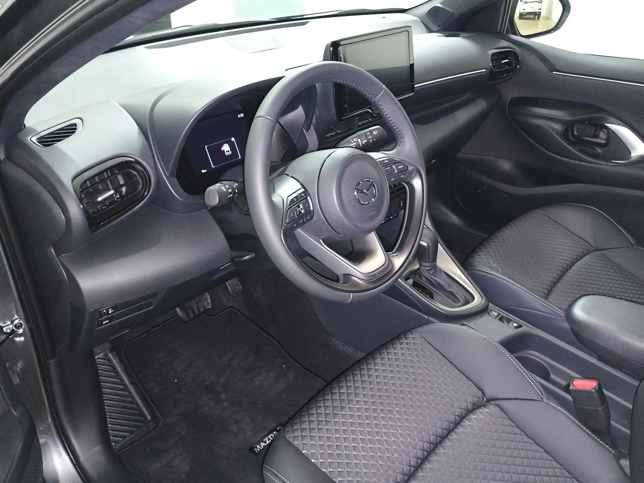 Mazda Mazda2 Hybrid 1.5 VVT e-CVT Full Electric Homura Prezzo di Listino €. 31.800,00 in Promozione €. 27.900,00