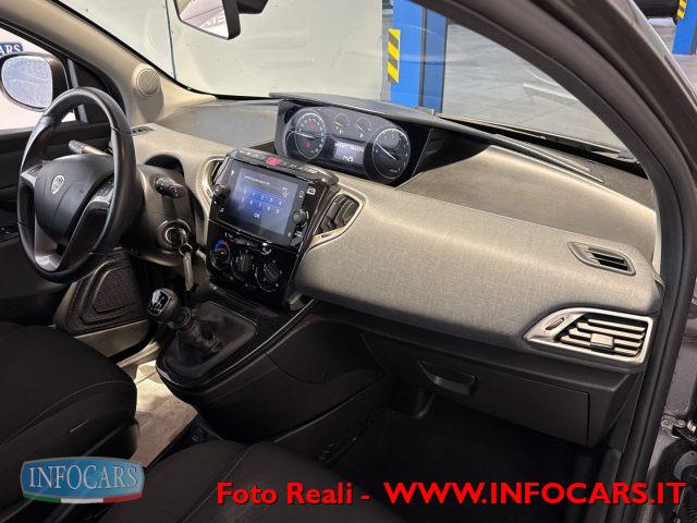 LANCIA Ypsilon 1.0 Hybrid 70 CV Gold - PROMO