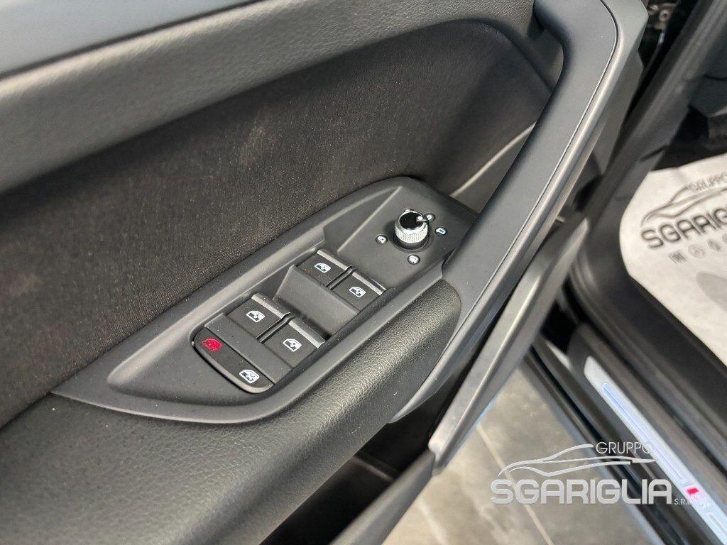Audi Q5 SPB SPORTBACK Quattro S Line 40 TDI S tronic 4X4
