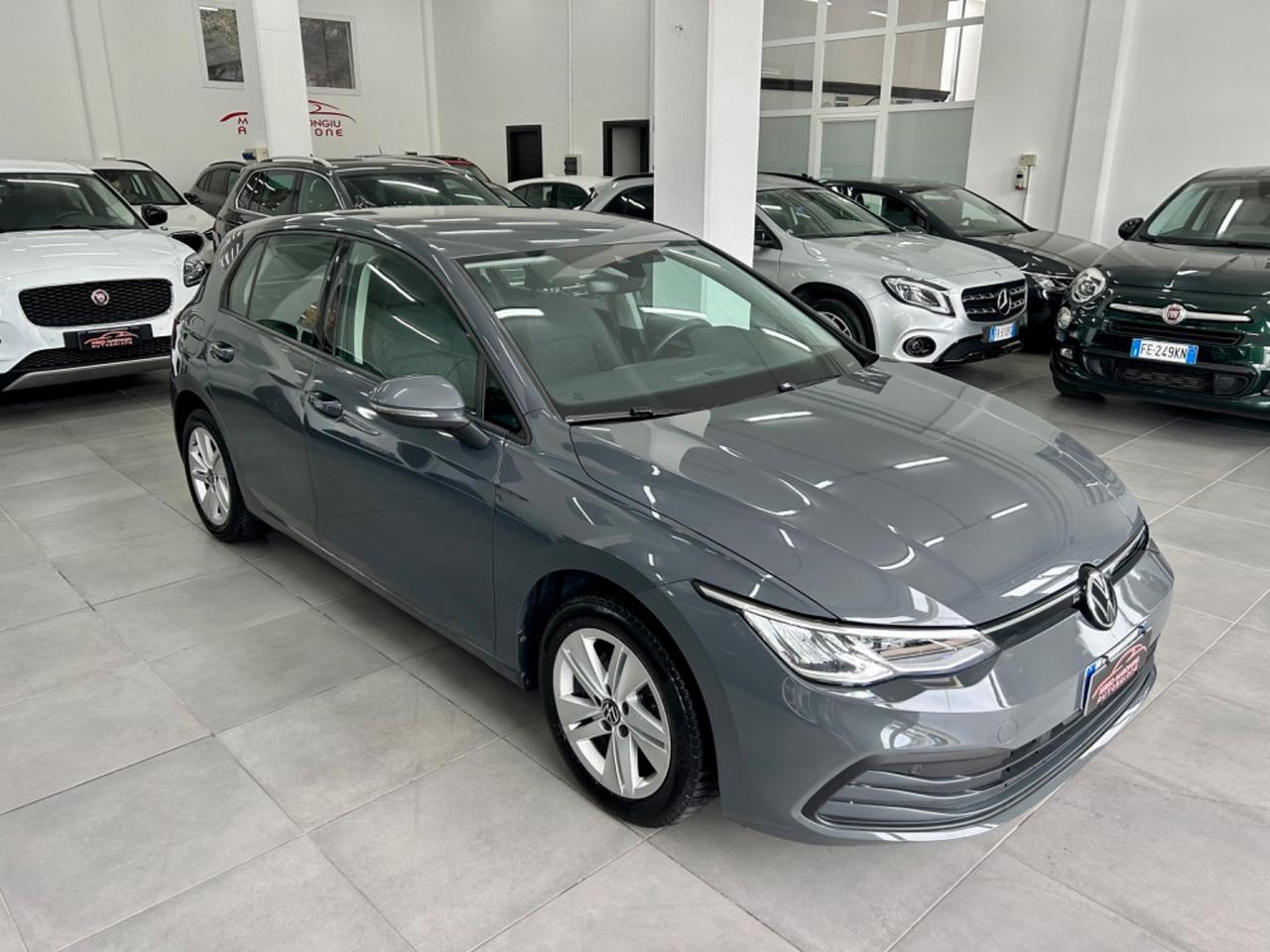 VW GOLF 8 2.0 DSG SCR finanziabile
