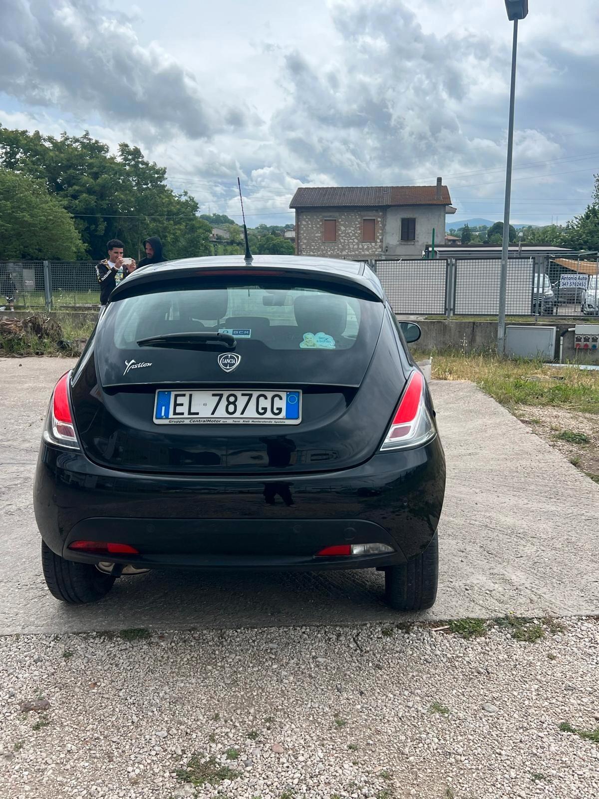 Lancia Ypsilon 1.2 69 CV 5 porte GPL Ecochic Gold