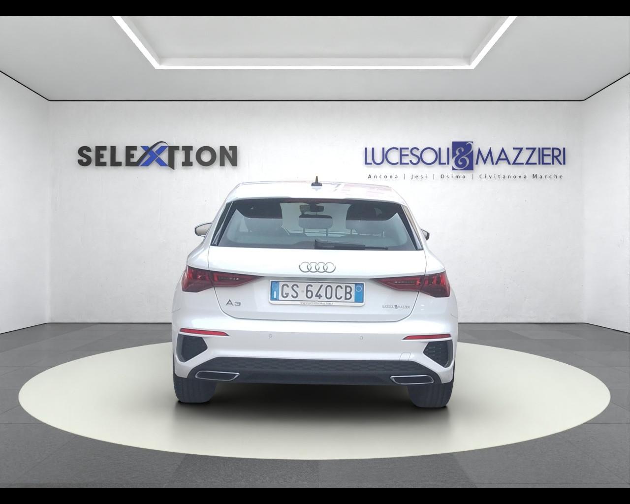 AUDI A3 4ª serie - A3 SPB 30 g-tron S tronic S line edition