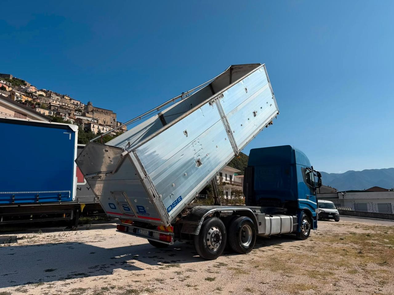 IVECO HI WAY 500 RIBALTABILE