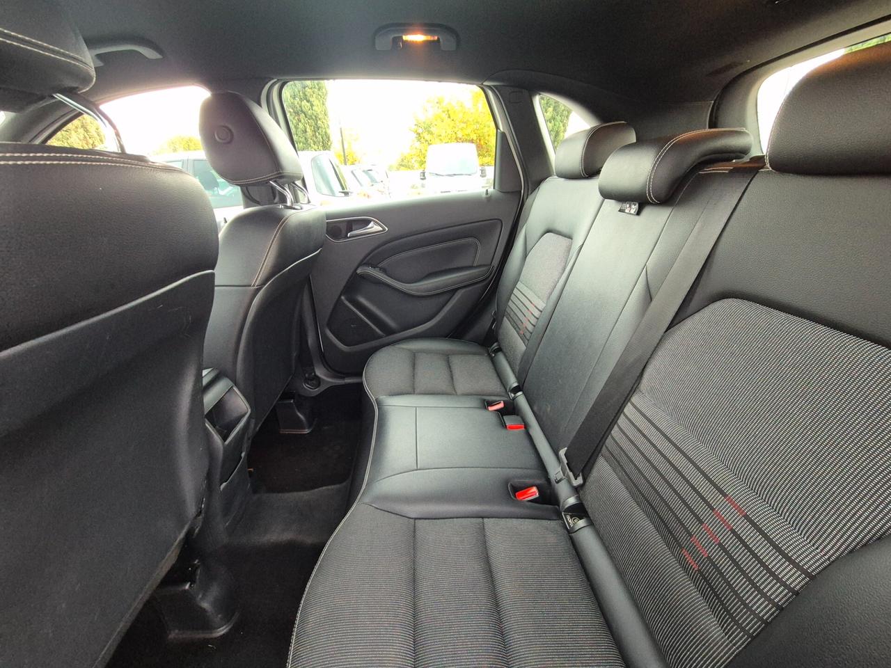 Mercedes-benz B 180 d Automatic Sport