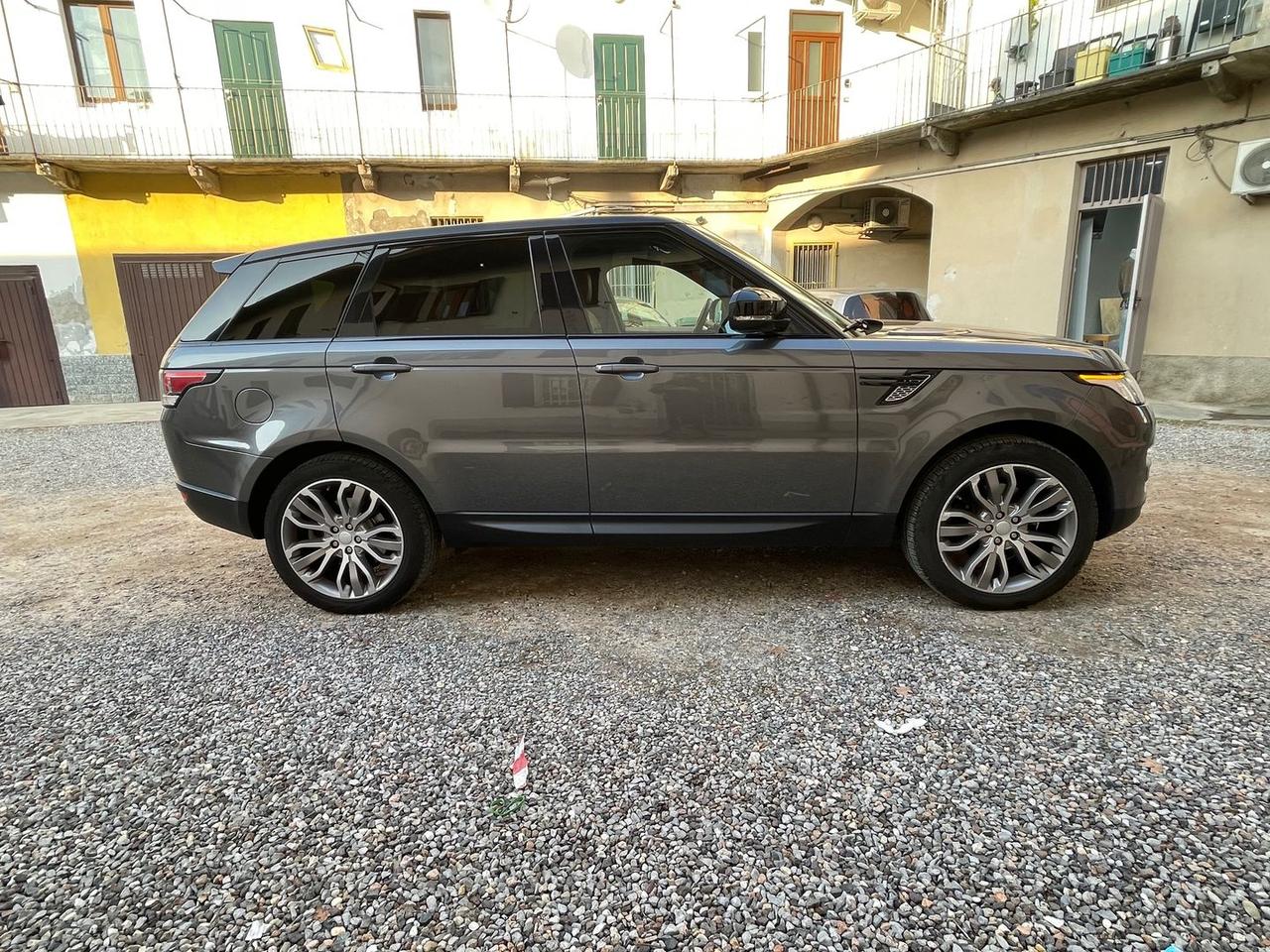 Land Rover Range Rover Sport 3.0 TDV6