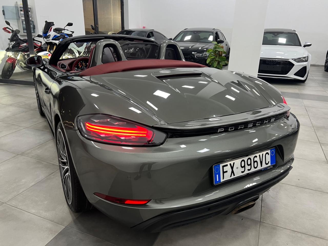 Porsche 718 Boxster 2.0 - possibilità leasing e noleggio no scoring