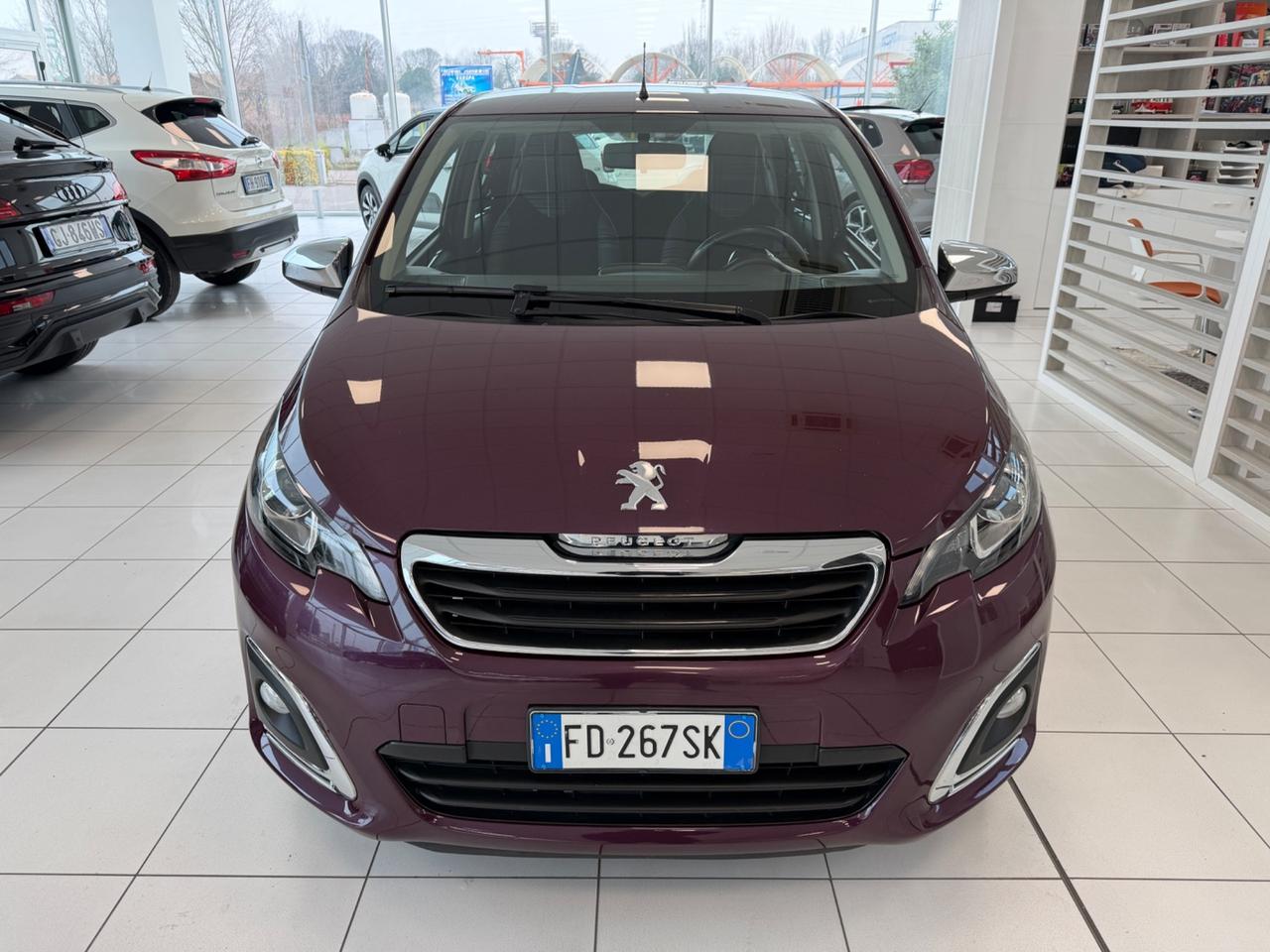 Peugeot 108 VTi 68 ETG 5 porte Allure Neopatentati