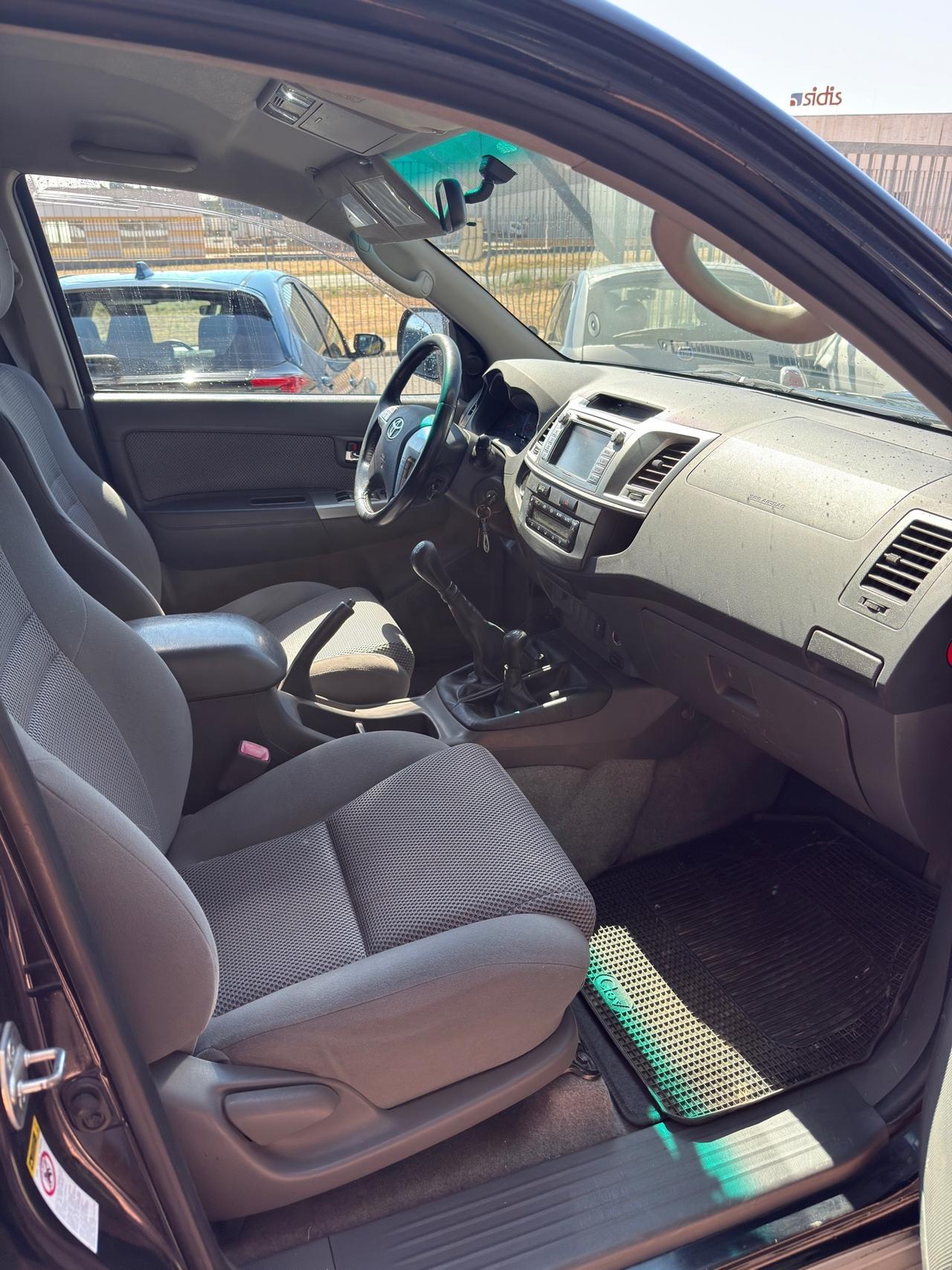 Toyota Hilux 3.0 D-4D 4WD 4p. DC Stylex HARDTOP