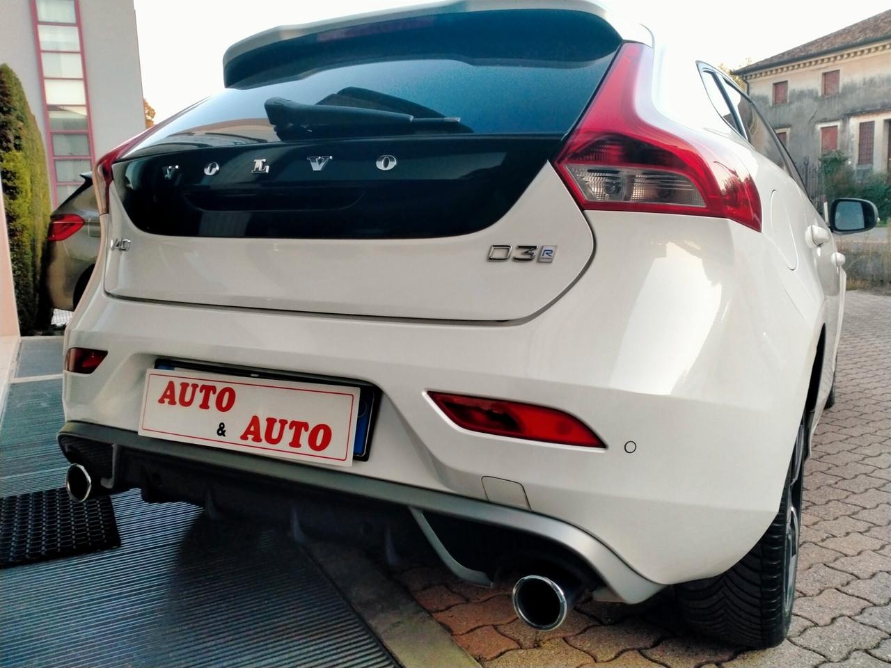 Volvo V40 2.0D3 R-DESIGN GEARTRONIC 8M M.Y.17 E6 FULL LED SYSTEM /PELLE ALCANTARA