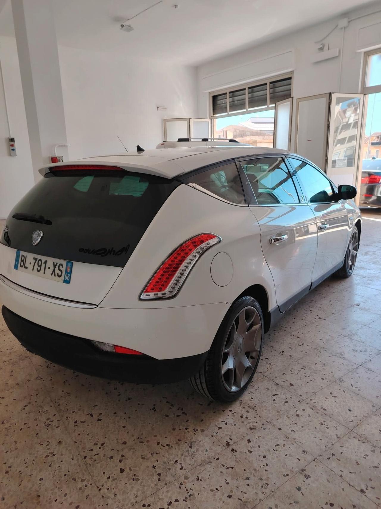 Lancia Delta 1.6 MJT Silver 120 cv