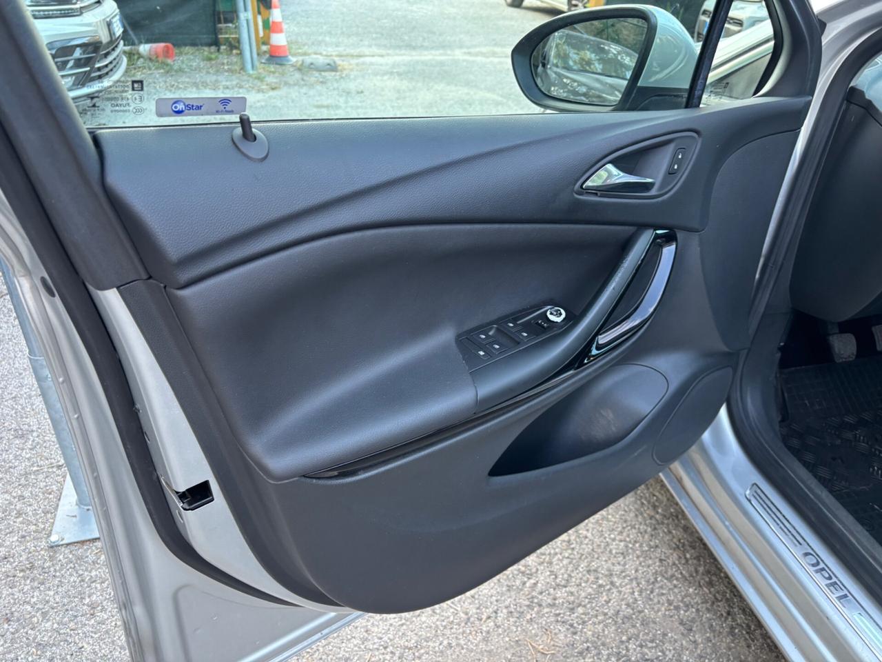 Opel Astra 1.6 CDTi 110CV 5 porte Innovation OK NEOPATENTATI