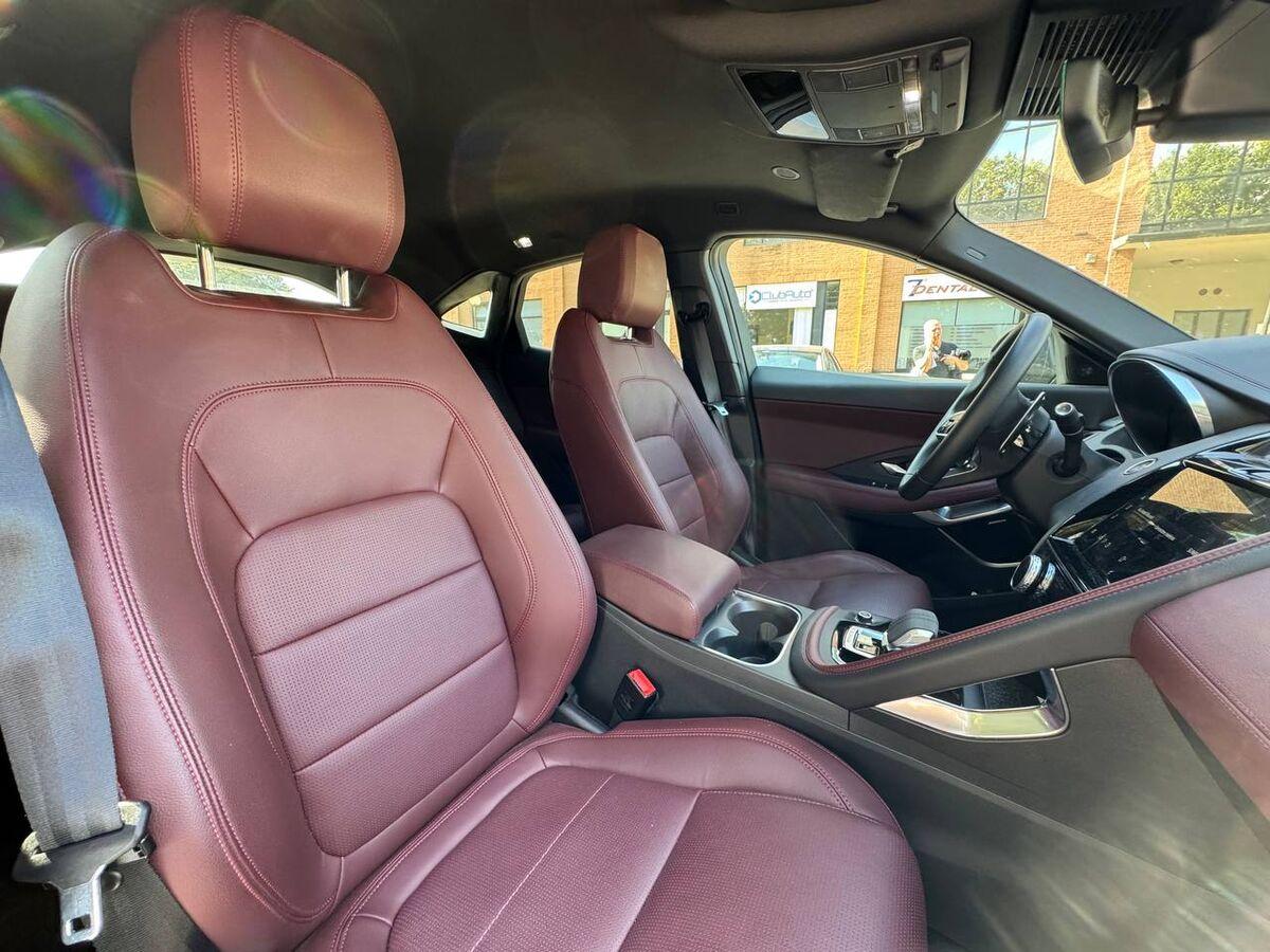 Jaguar E-Pace 2.0d i4 mhev R-Dynamic Black awd 163cv auto
