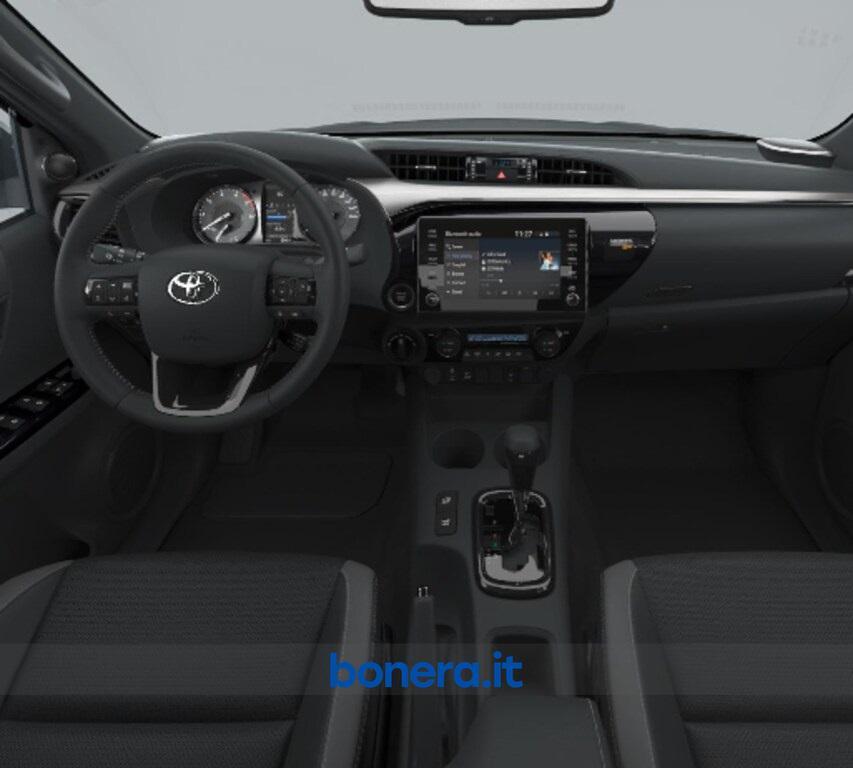 Toyota Hilux Double Cab 2.8 D-4D 48V Invincible A/T