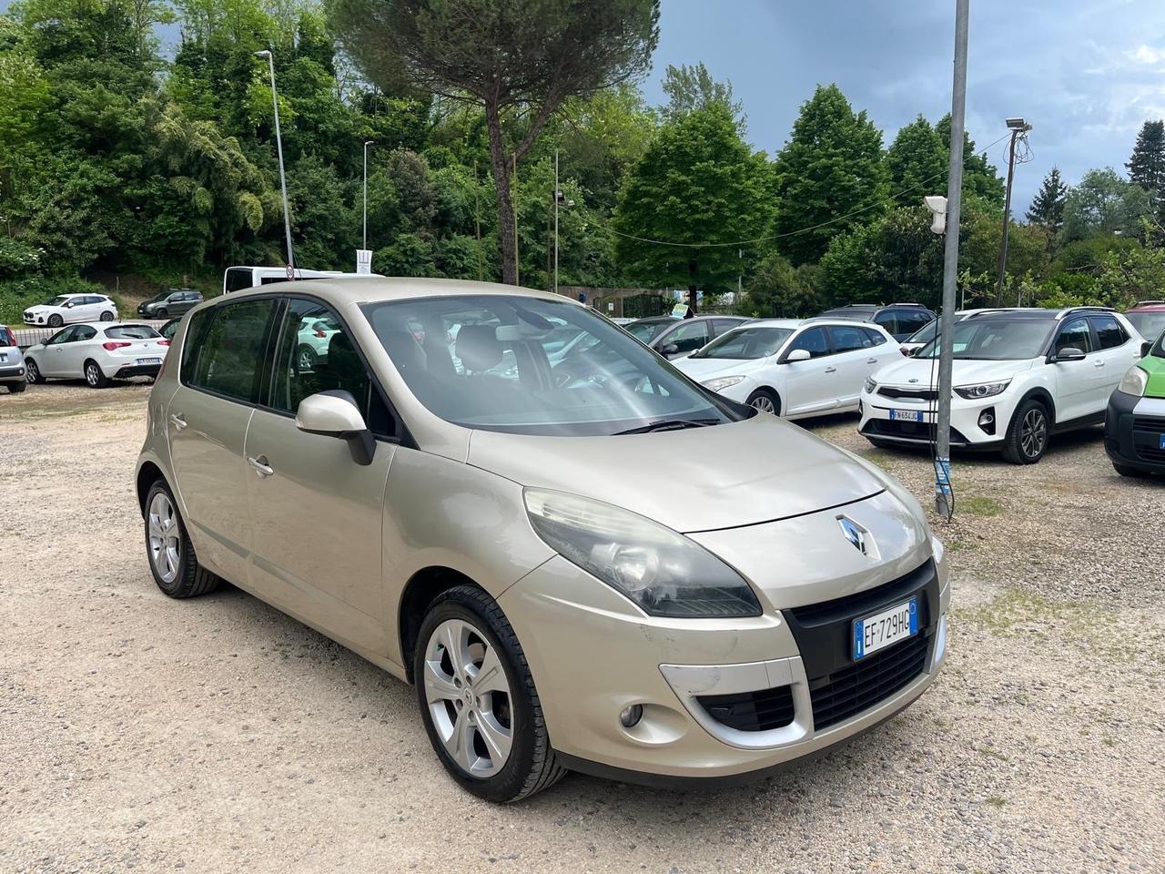 Renault Scenic Scénic X-Mod 1.5 dCi 110CV Luxe