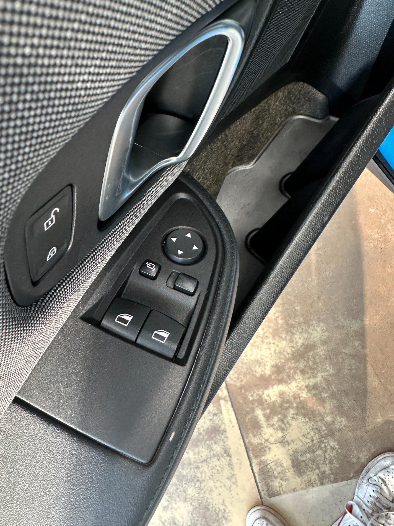 BMW i3 s 120Ah Advantage - 20" - Tetto - Camera - IVA