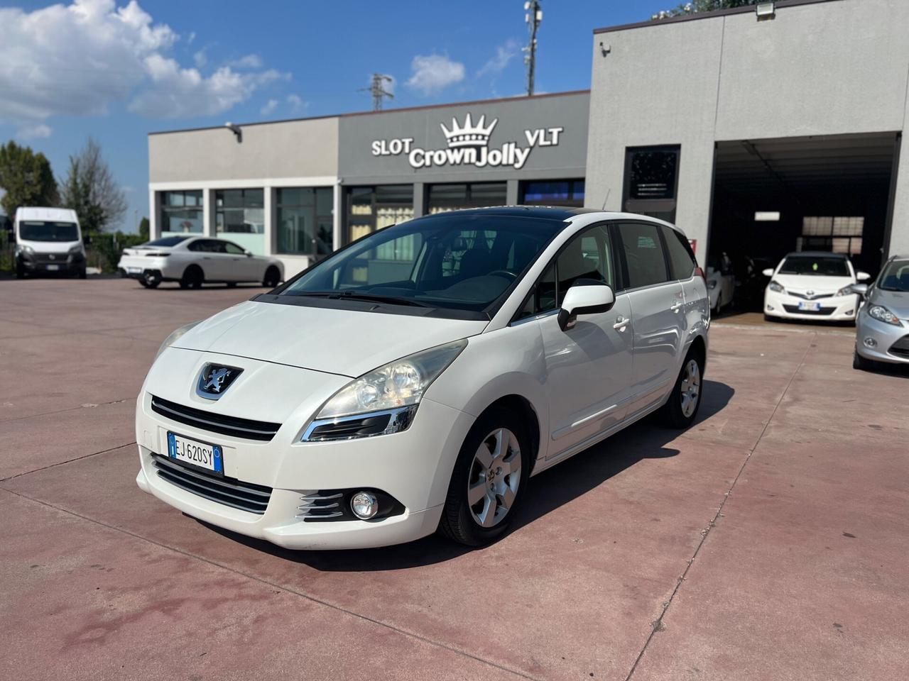 Peugeot 5008 1.6 e-HDi 112CV Stop&Start cambio robotizzato Active
