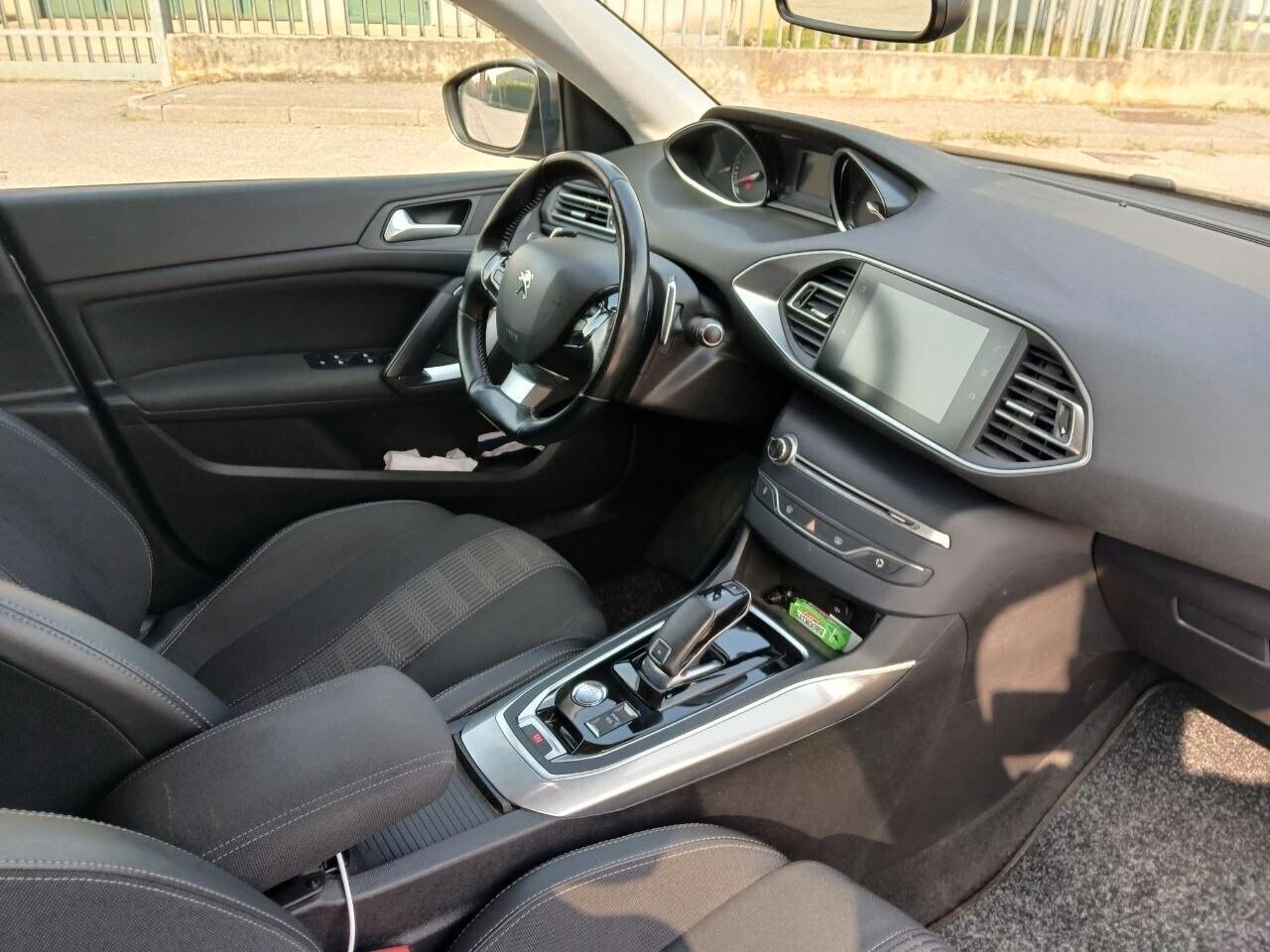 Peugeot 308 BlueHDi 130 S&S EAT8 SW Allure