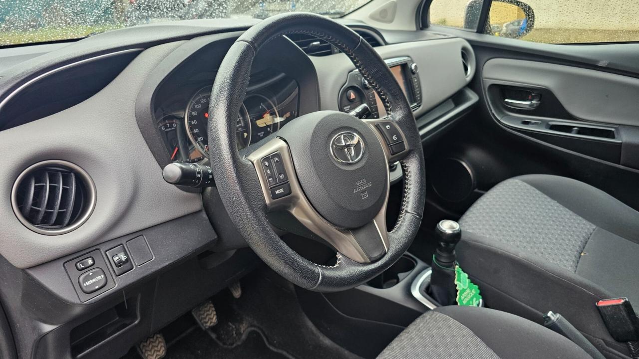 Toyota Yaris 1.0 5 porte Lounge